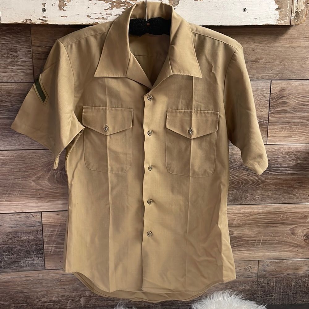 Men’s Military Button Up Shirt Size 15 1/2 Tan